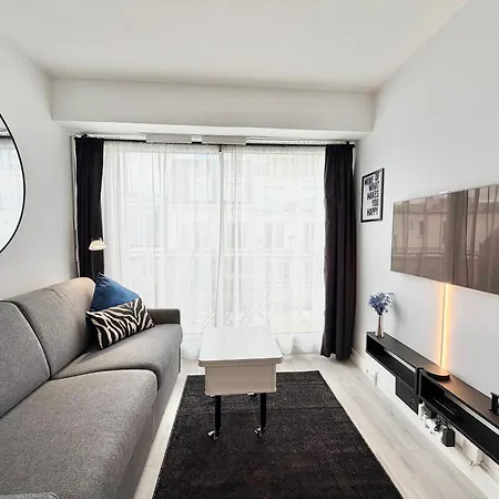Διαμέρισμα Charming Studette With Balcony Paris La Defense
