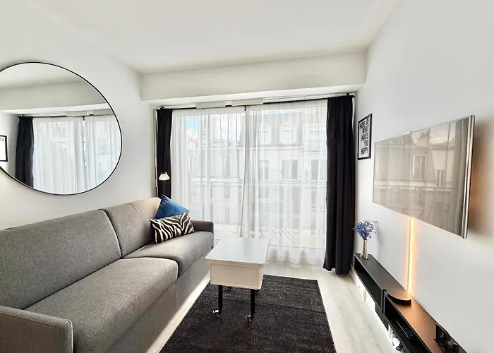 Charming Studette With Balcony Paris La Defense * Puteaux