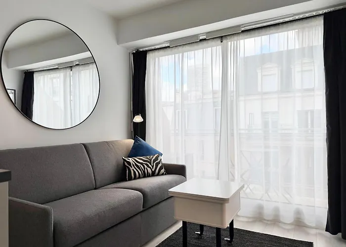 Charming Studette With Balcony Paris La Defense *