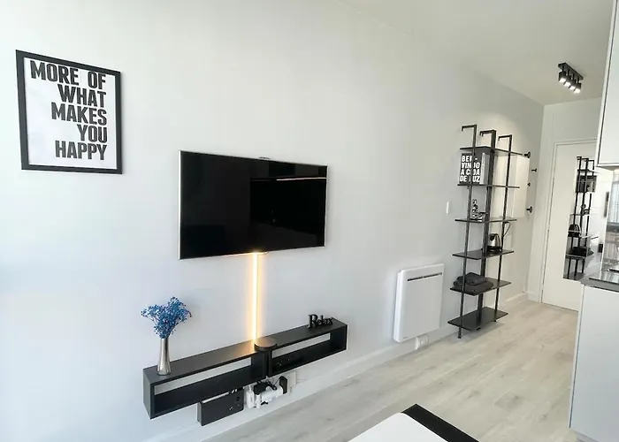 아파트 Charming Studette With Balcony Paris La Defense *