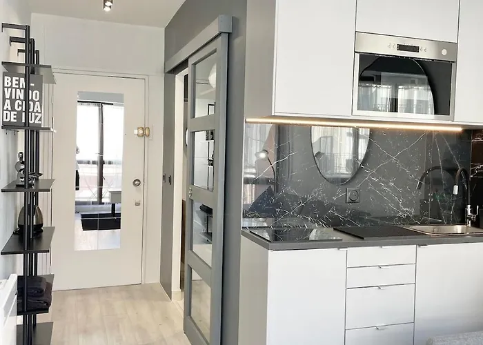 Charming Studette With Balcony Paris La Defense Διαμέρισμα